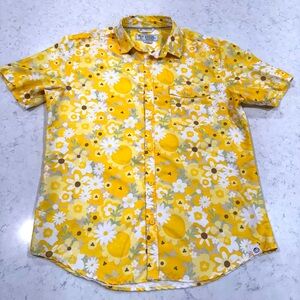 Free Planet Men's Large Yellow Floral Hawaiian Shirt Short Sleeve Button Down